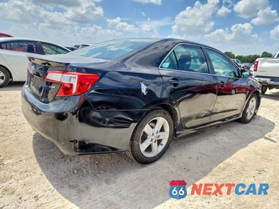 Trzecie zdjęcie samochodu z tyłu: 2014 TOYOTA CAMRY SE VIN:4T1BF1FK3EU468452 - miniatura