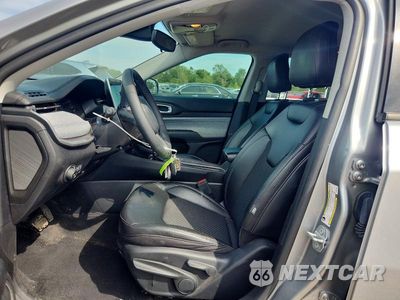 Zdjęcie 7 z 14 samochodu: 2022 JEEP COMPASS LATITUDE VIN:3C4NJDBB9NT165631 - miniatura