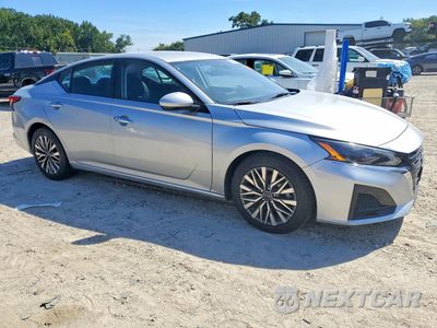 Czwarte zdjęcie samochodu z boku: 2023 NISSAN ALTIMA SV VIN:1N4BL4DV8PN323132 - miniatura
