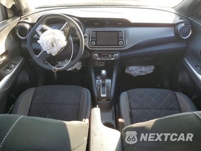 Zdjęcie 8 z 13 samochodu: 2020 NISSAN KICKS SV VIN:3N1CP5CV2LL521230 - miniatura