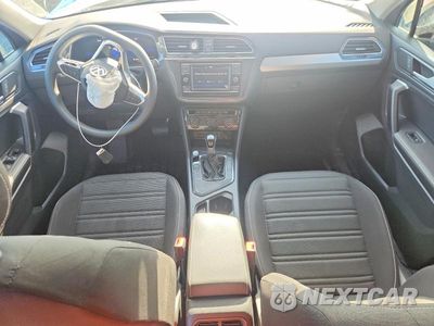Zdjęcie 8 z 13 samochodu: 2023 VOLKSWAGEN TIGUAN S VIN:3VVRB7AX5PM111187 - miniatura