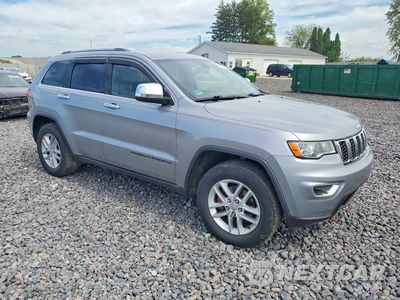 Czwarte zdjęcie samochodu z boku: 2018 JEEP GRAND CHEROKEE LAREDO VIN:1C4RJEAG0JC149490 - miniatura