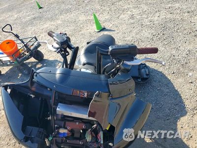 Piąte zdjęcie samochodu w środku: 2021 KAWASAKI VN1700 K VIN:JKBVNRK10MA020367 - miniatura