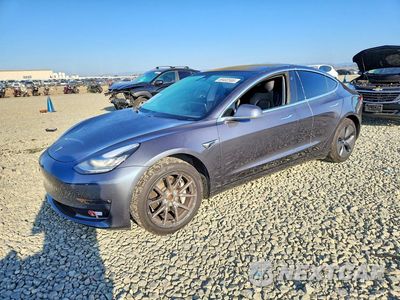 2018 TESLA MODEL 3 5YJ3E1EA1JF037471 - główne zdjęcie licytacji z USA - miniatura