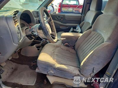 Zdjęcie 7 z 13 samochodu: 2000 CHEVROLET S TRUCK S10 VIN:1GCCS1441YK177148 - miniatura