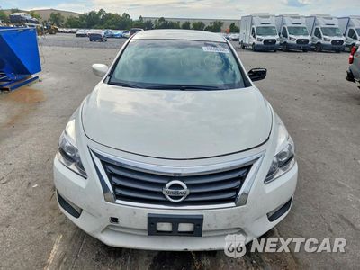 Piąte zdjęcie samochodu w środku: 2015 NISSAN ALTIMA 2.5 S VIN:1N4AL3AP0FN385599 - miniatura