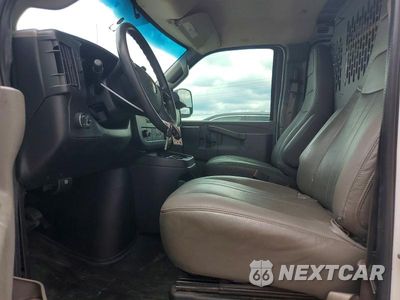 Zdjęcie 7 z 12 samochodu: 2019 CHEVROLET EXPRESS 2500 CARGO DELIVERY VAN VIN:1GCWGAFP3K1333211 - miniatura