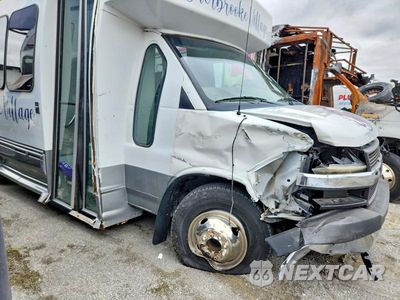 Zdjęcie 9 z 10 samochodu: 2010 CHEVROLET EXPRESS G3500 SHUTTLE BUS VIN:1GB6G3AGXA1174497 - miniatura