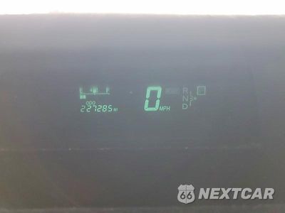 Zdjęcie 9 z 12 samochodu: 2005 TOYOTA PRIUS BASE VIN:JTDKB20U353121726 - miniatura