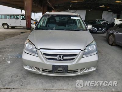 Piąte zdjęcie samochodu w środku: 2005 HONDA ODYSSEY TOURING VIN:5FNRL38865B126642 - miniatura
