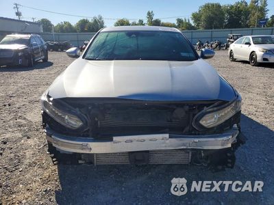 Piąte zdjęcie samochodu w środku: 2019 HONDA ACCORD LX VIN:1HGCV1F10KA168661 - miniatura