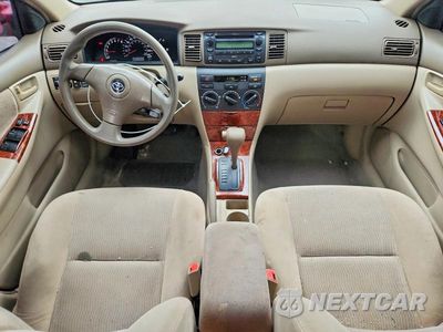 Zdjęcie 8 z 12 samochodu: 2005 TOYOTA COROLLA LE VIN:1NXBR32E25Z537859 - miniatura