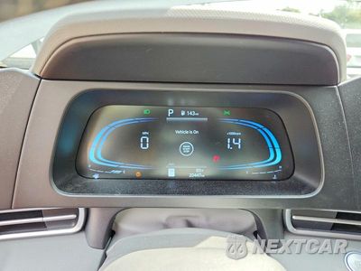 Zdjęcie 9 z 12 samochodu: 2025 HYUNDAI ELANTRA SEL SPORT VIN:KMHLM4DG9SU039967 - miniatura
