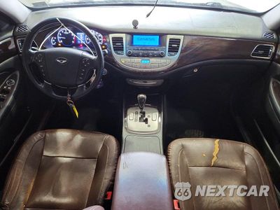 Zdjęcie 8 z 12 samochodu: 2012 HYUNDAI GENESIS 3.8L VIN:KMHGC4DD1CU182097 - miniatura