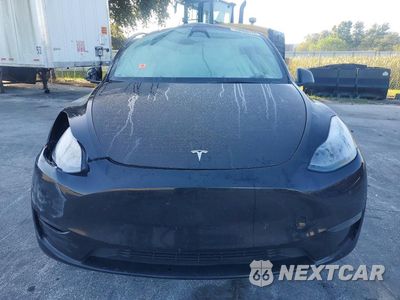 Piąte zdjęcie samochodu w środku: 2023 TESLA MODEL Y VIN:7SAYGDEE3PF863111 - miniatura
