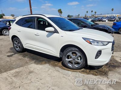 Czwarte zdjęcie samochodu z boku: 2024 FORD ESCAPE ST LINE SELECT VIN:1FMCU9NZ2RUA83154 - miniatura