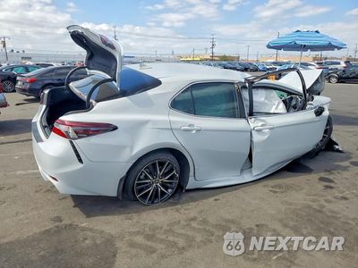 Trzecie zdjęcie samochodu z tyłu: 2024 TOYOTA CAMRY SE VIN:4T1G11AK3RU205153 - miniatura