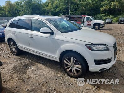 Czwarte zdjęcie samochodu z boku: 2015 AUDI Q7 TDI PREMIUM PLUS VIN:WA1LMAFE0FD018665 - miniatura