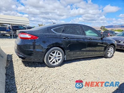 Trzecie zdjęcie samochodu z tyłu: 2016 FORD FUSION SE VIN:3FA6P0HD4GR216169 - miniatura