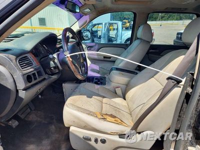 Zdjęcie 7 z 13 samochodu: 2010 GMC SIERRA C1500 DENALI VIN:3GTRCXE25AG111819 - miniatura