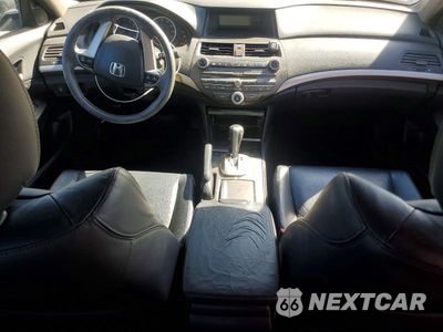 Zdjęcie 8 z 12 samochodu: 2011 HONDA ACCORD SE VIN:1HGCP2F62BA056276 - miniatura
