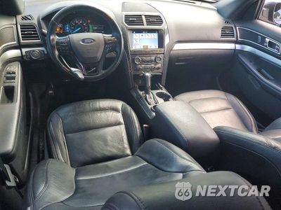 Zdjęcie 8 z 13 samochodu: 2017 FORD EXPLORER XLT VIN:1FM5K7D87HGE09703 - miniatura