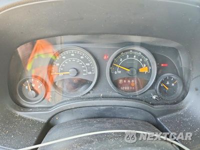 Zdjęcie 9 z 12 samochodu: 2015 JEEP PATRIOT SPORT VIN:1C4NJPBB2FD262923 - miniatura
