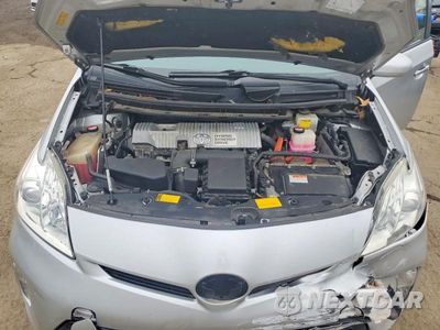 Zdjęcie 11 z 12 samochodu: 2015 TOYOTA PRIUS FOUR VIN:JTDKN3DU2F0394988 - miniatura