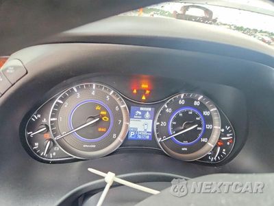 Zdjęcie 9 z 14 samochodu: 2016 INFINITI QX80 BASE VIN:JN8AZ2NE5G9124043 - miniatura