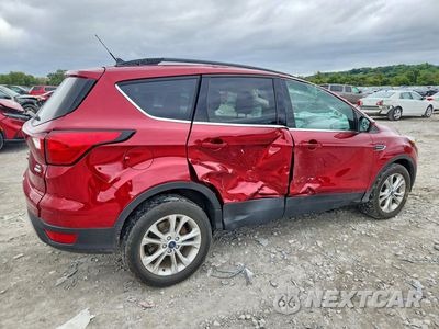 Trzecie zdjęcie samochodu z tyłu: 2019 FORD ESCAPE SEL VIN:1FMCU9HD2KUC30238 - miniatura