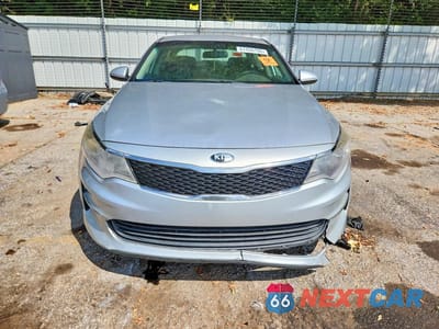 Piąte zdjęcie samochodu w środku: 2017 KIA OPTIMA LX VIN:5XXGT4L37HG154086 - miniatura