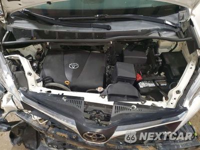 Zdjęcie 12 z 13 samochodu: 2019 TOYOTA SIENNA LE VIN:5TDJZ3DC8KS210748 - miniatura
