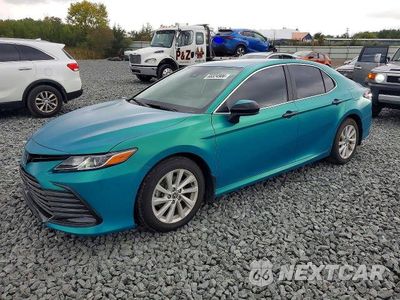 2022 TOYOTA CAMRY LE 4T1C11AK1NU688389 - główne zdjęcie licytacji z USA - miniatura