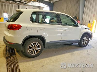 Trzecie zdjęcie samochodu z tyłu: 2013 VOLKSWAGEN TIGUAN S VIN:WVGAV3AX4DW611019 - miniatura