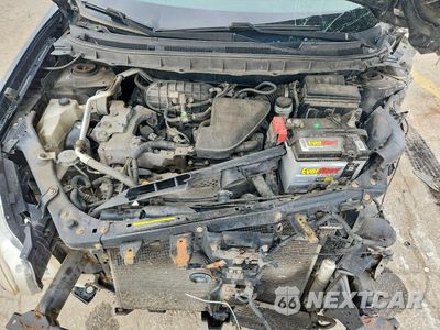 Zdjęcie 12 z 14 samochodu: 2012 NISSAN ROGUE S VIN:JN8AS5MV3CW383181 - miniatura