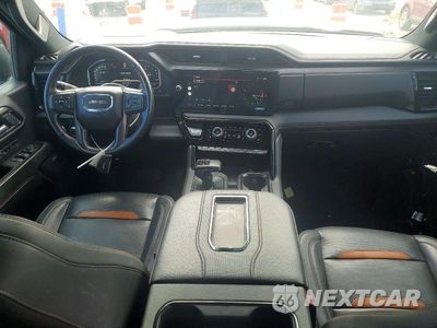 Zdjęcie 8 z 13 samochodu: 2022 GMC SIERRA K1500 AT4 VIN:3GTPUEEL0NG541832 - miniatura