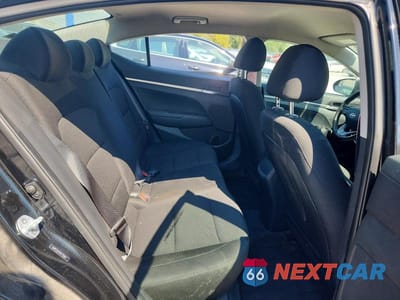 Zdjęcie 10 z 12 samochodu: 2019 HYUNDAI ELANTRA SE VIN:5NPD74LF1KH475683 - miniatura