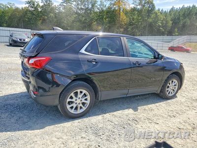 Trzecie zdjęcie samochodu z tyłu: 2021 CHEVROLET EQUINOX LT VIN:2GNAXUEV0M6116749 - miniatura