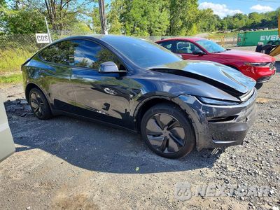 Czwarte zdjęcie samochodu z boku: 2026 TESLA MODEL Y VIN:7SAYGDEE3TF446596 - miniatura