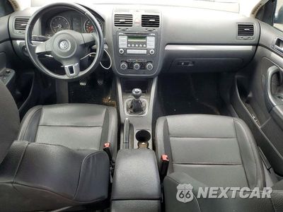 Zdjęcie 8 z 12 samochodu: 2010 VOLKSWAGEN JETTA SE VIN:3VWRZ7AJ0AM153826 - miniatura