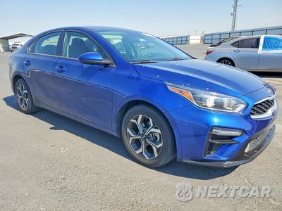 Czwarte zdjęcie samochodu z boku: 2021 KIA FORTE LXS VIN:3KPF24AD8ME335436 - miniatura