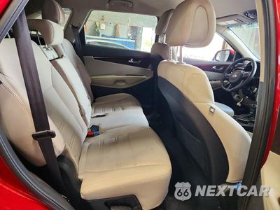 Zdjęcie 10 z 12 samochodu: 2016 KIA SORENTO LX VIN:5XYPG4A37GG162836 - miniatura