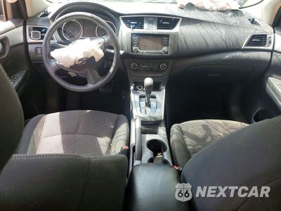 Zdjęcie 8 z 12 samochodu: 2018 NISSAN SENTRA S VIN:3N1AB7AP3JY339042 - miniatura