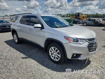 Czwarte zdjęcie samochodu z boku: 2020 CHEVROLET TRAVERSE LT VIN:1GNERGKW5LJ245212 - miniatura