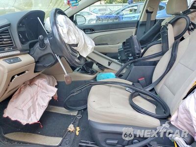 Zdjęcie 7 z 12 samochodu: 2017 HYUNDAI ELANTRA VALUE EDITION VIN:5NPD84LF9HH134490 - miniatura
