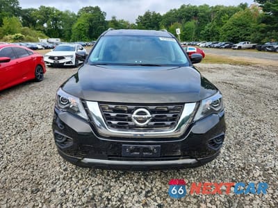 Piąte zdjęcie samochodu w środku: 2017 NISSAN PATHFINDER S VIN:5N1DR2MM0HC630509 - miniatura