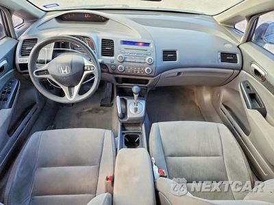 Zdjęcie 8 z 12 samochodu: 2010 HONDA CIVIC LX VIN:2HGFA1F53AH569083 - miniatura