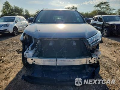 Piąte zdjęcie samochodu w środku: 2017 TOYOTA HIGHLANDER SE VIN:5TDKZRFH4HS520095 - miniatura
