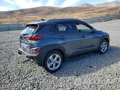 Trzecie zdjęcie samochodu z tyłu: 2023 HYUNDAI KONA SEL VIN:KM8K3CABXPU049173 - miniatura