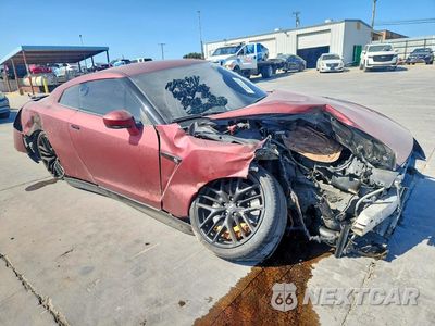 Czwarte zdjęcie samochodu z boku: 2017 NISSAN GT-R PREMIUM VIN:JN1AR5EFXHM820940 - miniatura